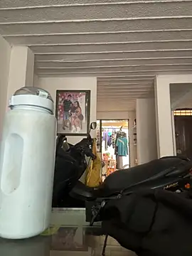 emmyjhonson07 webcam