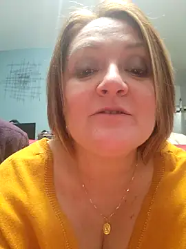 lady_charlyne webcam