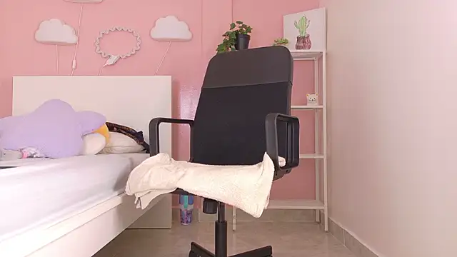 SeleneGibson__ webcam