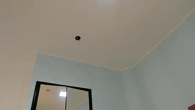 tati_saldarriaga webcam