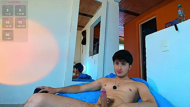 santyago_taylor webcam