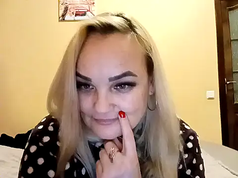 AureliaLove35 webcam