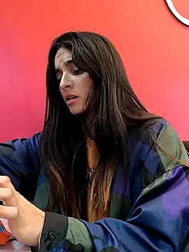 Webcam Model (Sam_Sara)  is live.Free join now!