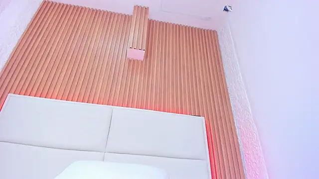 aggy_castel - Aggy_castel's free webcam - UK Sex Cams