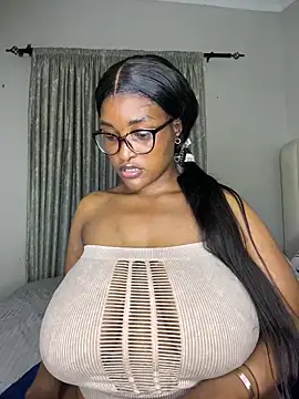 Bustygoddess32