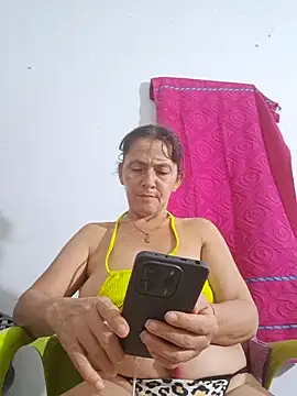 Dirty-Mature-XXX webcam