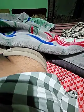 itsbull88 (M young) - Cum in public