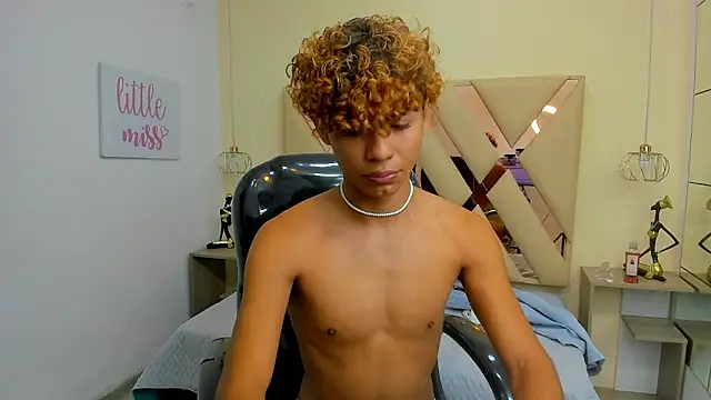 Anyelo_Twink webcam