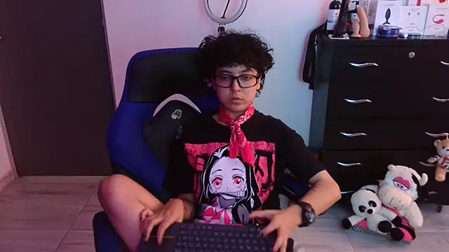 thomascooper7 - Thomascooper7's free webcam