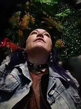 sophie_banger (G milf) - Make me horny Take off Bra Massage Boobs