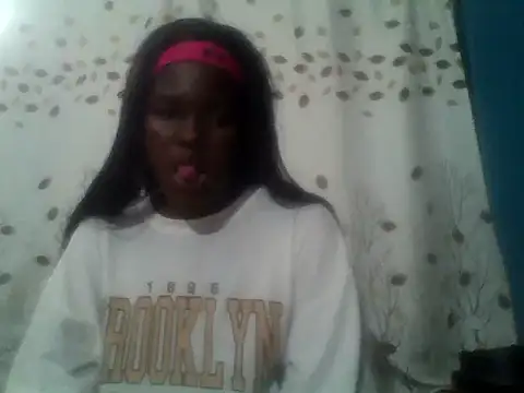 VirginPrincess06 webcam