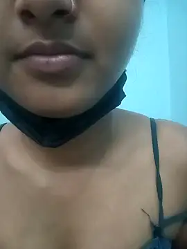 Webcam Model (Sweety_Live_)  is live.Free join now!