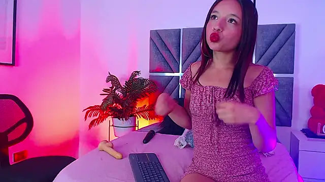 Laura_Dicardy webcam