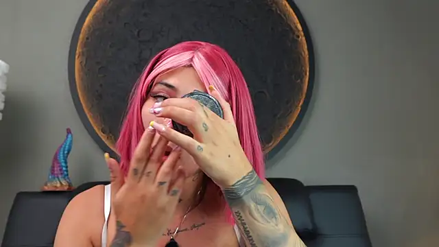 miss_sharlotte18 webcam