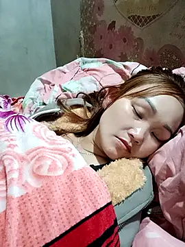 yula-bi - Yula-bi's free webcam - UK Sex Cams