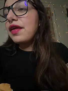 CharmingMaddie webcam