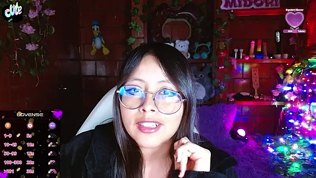 midoriquiinn - MidoriQuiinn's free webcam - UK Sex Cams