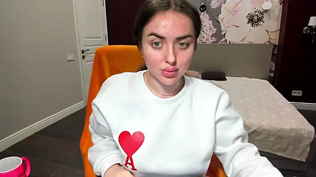 missiscaty - MissisCaty's free webcam - UK Sex Cams