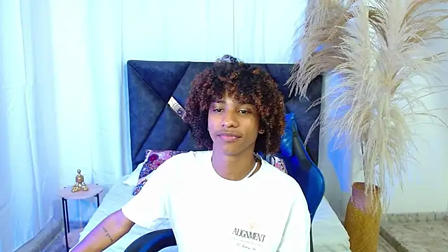 angelll18_ (M twink) - Cum together ?