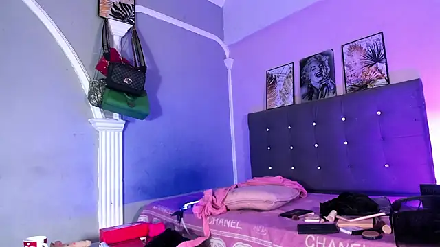 sexy-luna-star-ts webcam