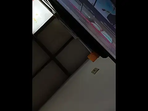 honey_ass25 - Honey_ass25's free webcam - UK Sex Cams