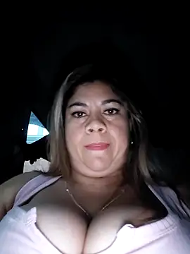 laura-hernandez - Laura-Hernandez's free webcam - UK Sex Cams