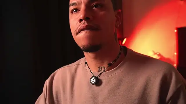 AlphaMasterXxx webcam