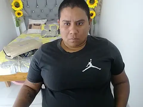 hotlesby_valery webcam