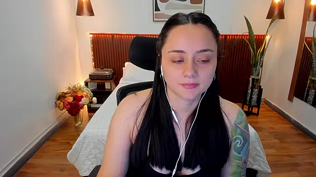 KatherineBond webcam