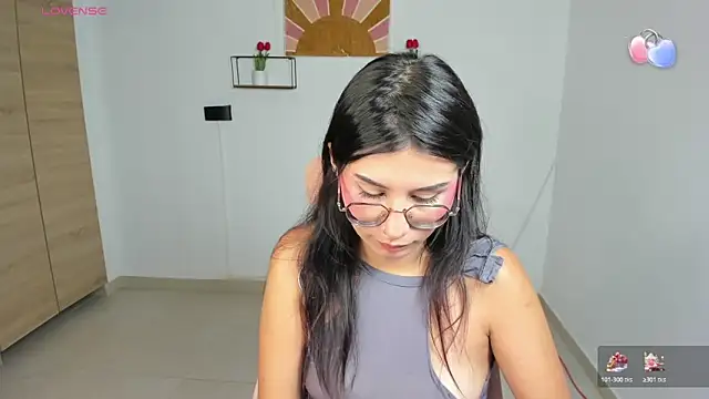 emily_villamil webcam