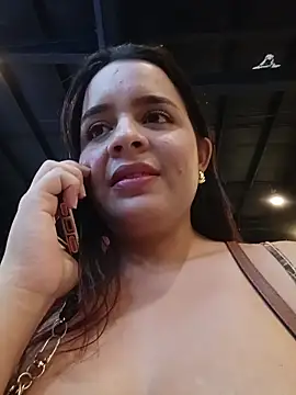 Julieth_hot-69 webcam