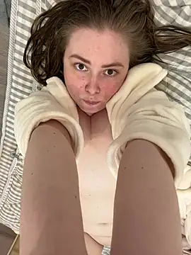 DeniMilkyyyyy webcam