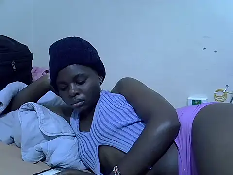 creamypussyy21 webcam