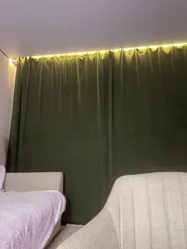 Webcam Model (Luv_Doll)  is live.Free join now!