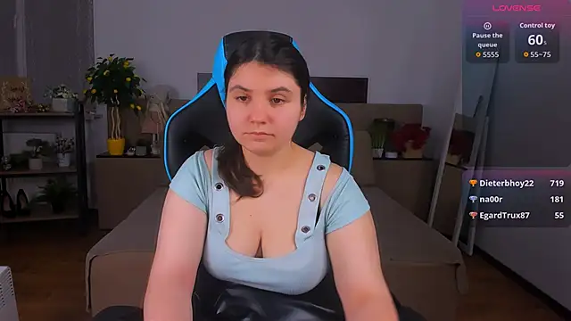 viola__shy - Viola__Shy's free webcam - UK Sex Cams