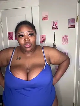 Chocolatebunnyxx96 webcam