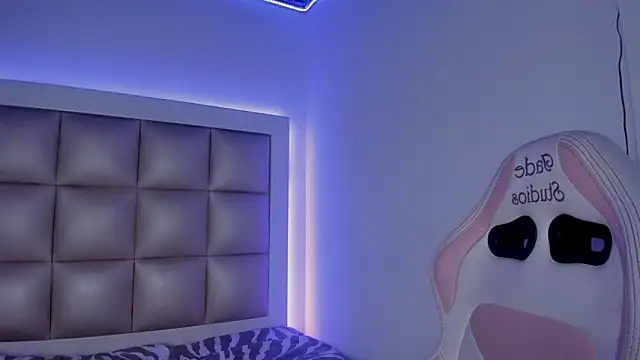 Molly_meow_js webcam