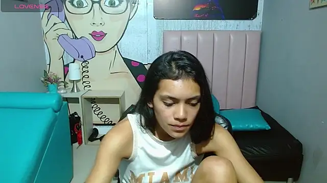 cora_desirers707 webcam