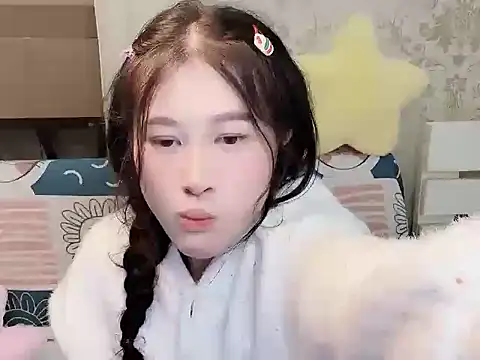 anna-888- (F young) - 比奶心