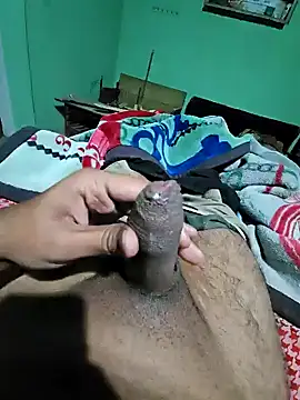 itsbull88 (M young) - Cum in public