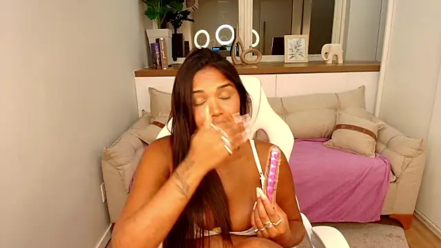 Paula_Thomass webcam