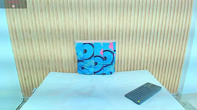 frayhot777 (M twink) - show cum 💦