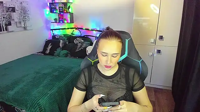 crazybitchinlace - CrazyBitchInLace's free webcam - UK Sex Cams