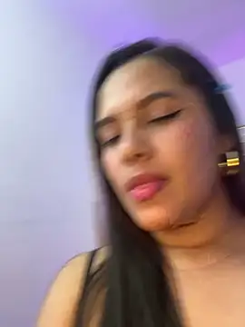 krishaa_ - Krishaa_'s free webcam - UK Sex Cams