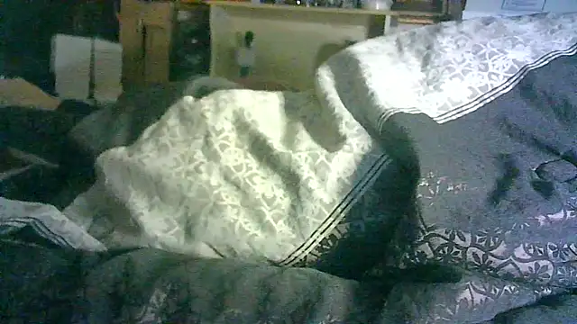 ON3YOULLN3VER_FIR3 webcam