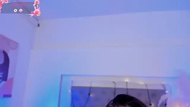 lea_walkerr - Lea_walkerr's free webcam - UK Sex Cams