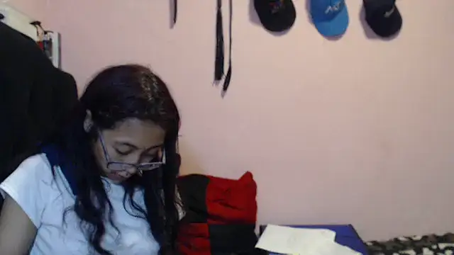 Violet_And_Smith webcam