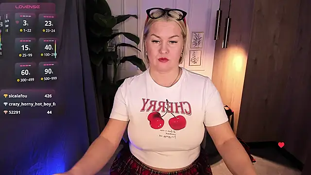 yolandakiss - YolandaKiss's free webcam - UK Sex Cams