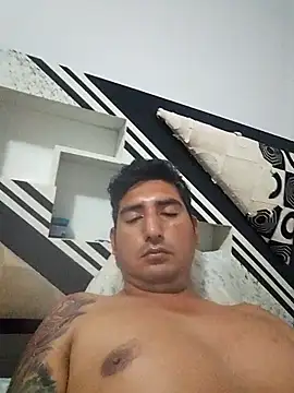 Yrresistible666 webcam