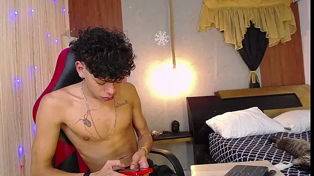 harry_jhonsson (M twink) - a big load of milk 💦🔥